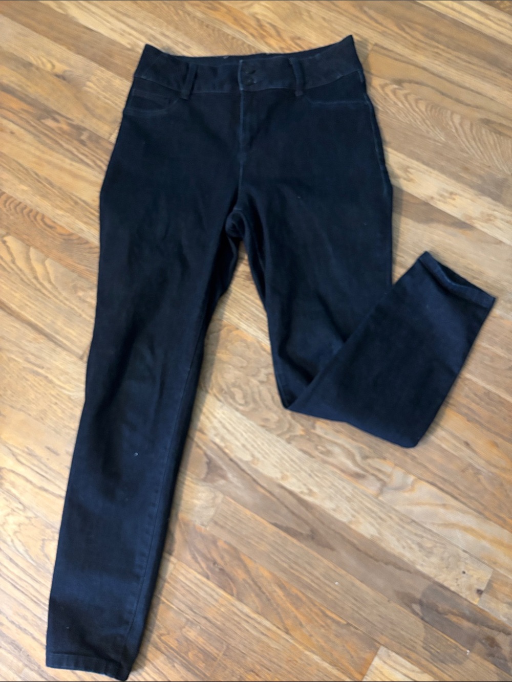 High-Rise Women’s Jeans — Black